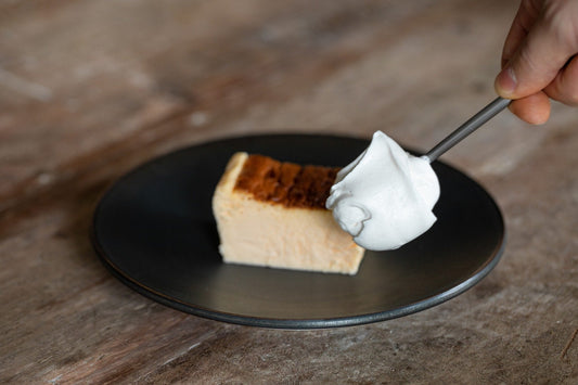 生クリームつき なめらかバスチー